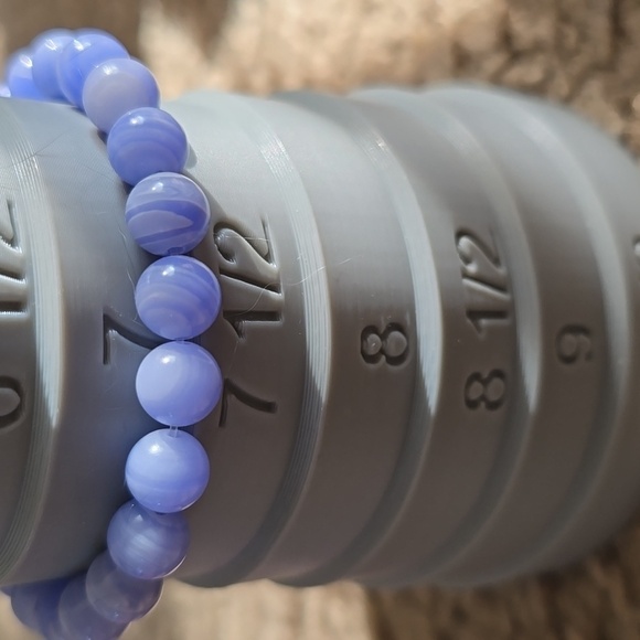 🐰SALE🐰 8mm Blue Lace Agate Bracelet - Picture 3 of 3